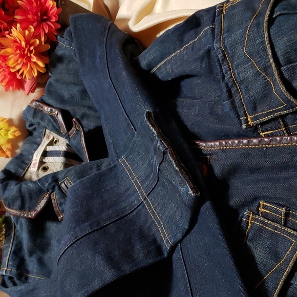 Vintage 1969 denim jacket - Picture 4 of 11